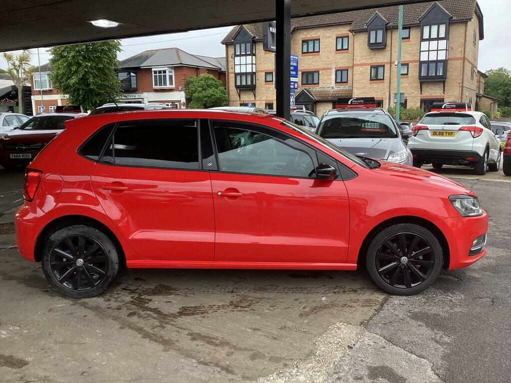 Volkswagen Polo Hatchback 1.2 Tsi Bluemotion Tech Beats Hatchback FJ66MBU Red #2
