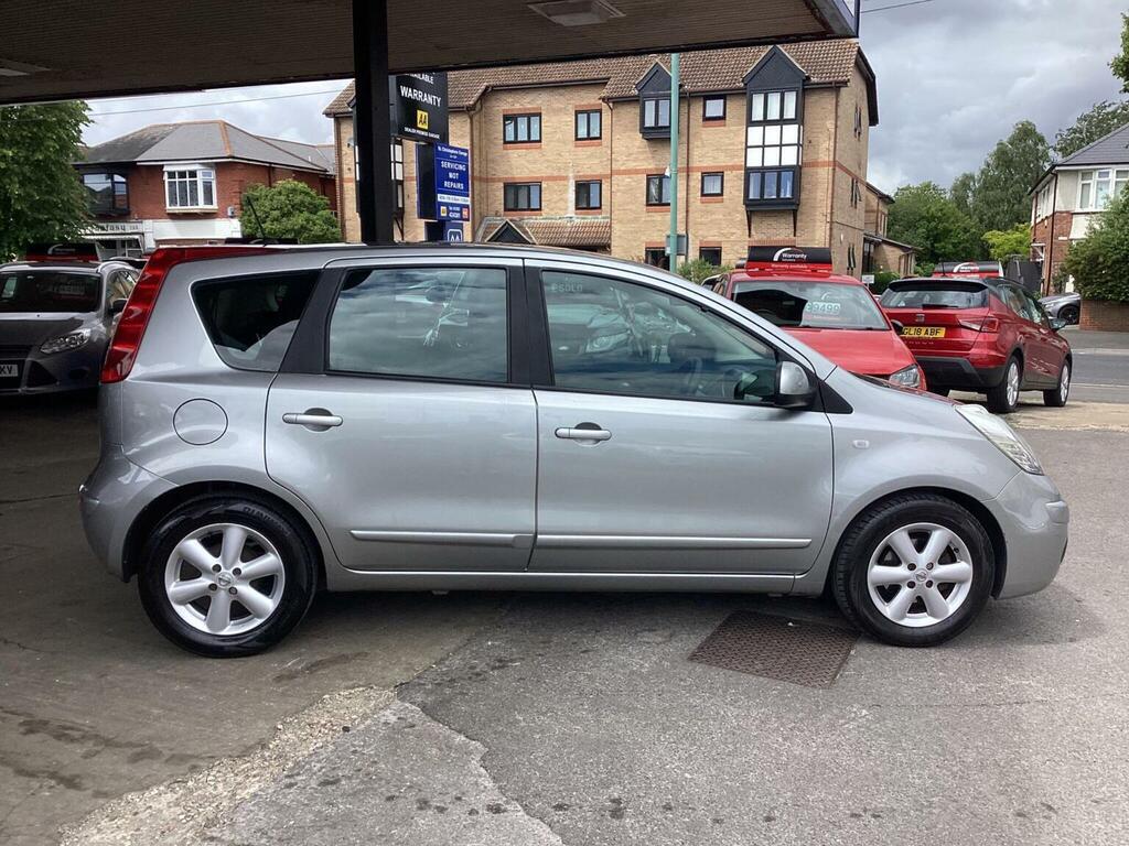 Nissan Note Tekna White #19