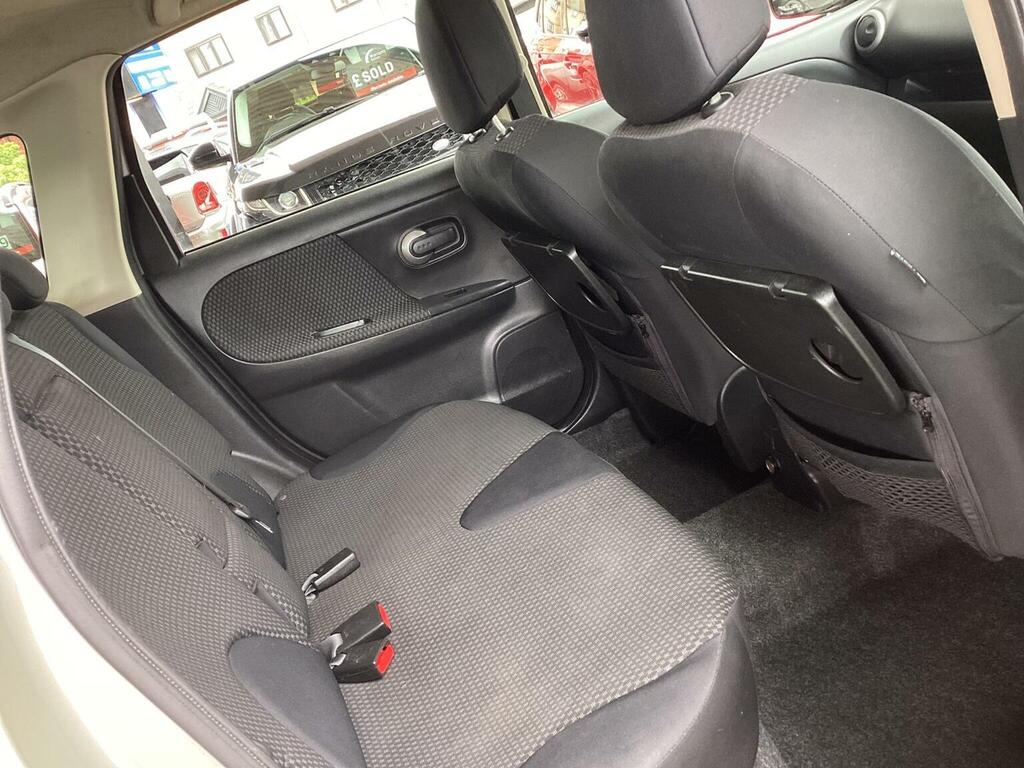 Nissan Note Tekna White #27