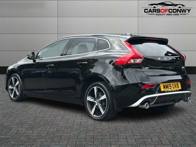 Volvo V40 1.5 T3 R-design Edition Hatchback MM19UVB Black #5