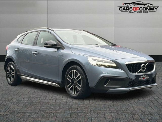 Volvo V40 Cross Country 2.0 D2 Nav Plus Hatchback Euro 6 Blue