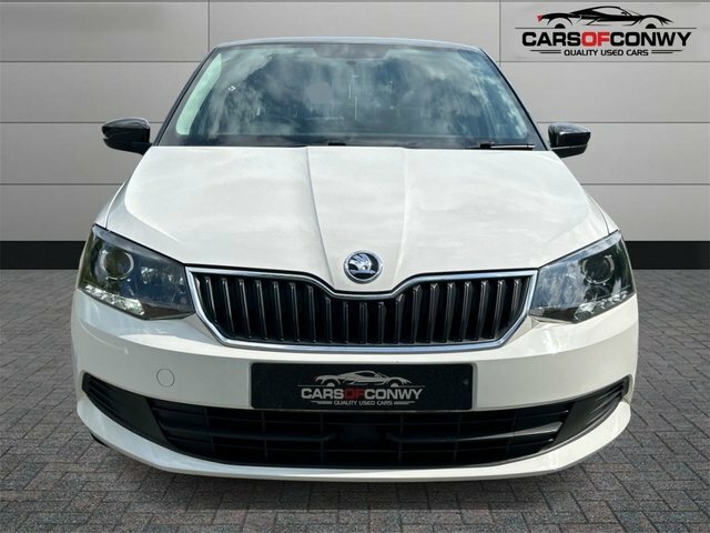 Skoda Fabia 1.2 Tsi Colour Edition Hatchback WF66OEZ White #2