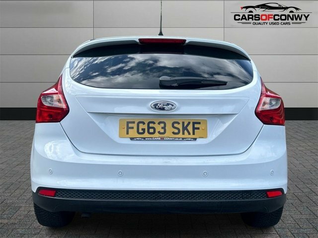 Ford Focus 1.6 Tdci Zetec Hatchback Euro 5 FG63SKF White #6