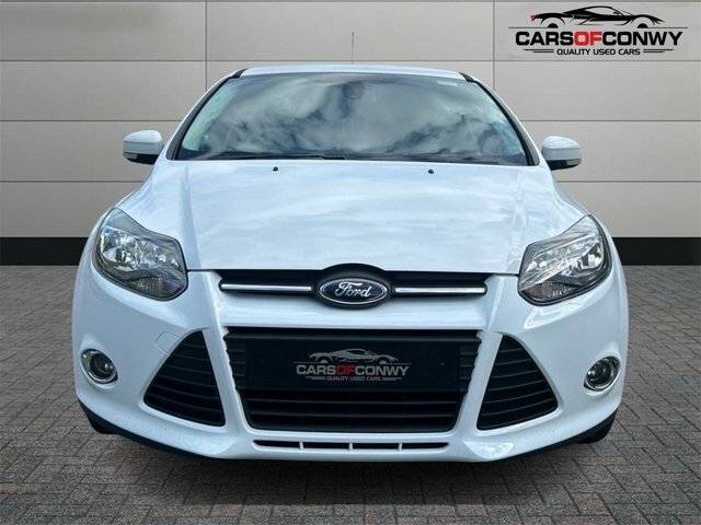 Ford Focus 1.6 Tdci Zetec Hatchback Euro 5 FG63SKF White #2