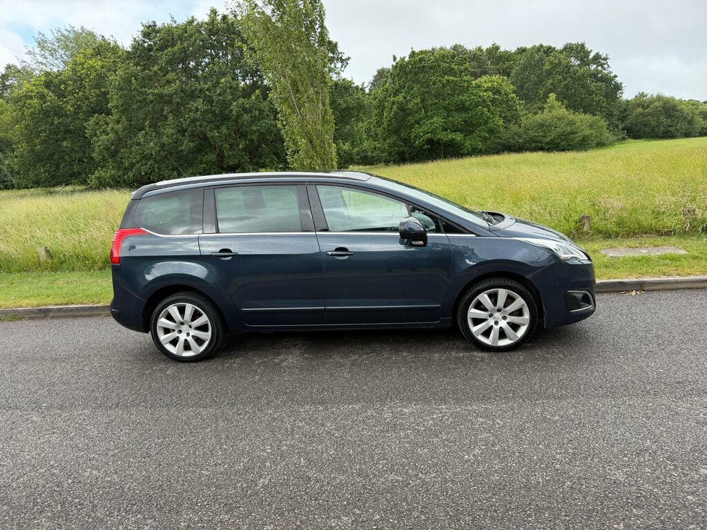 Peugeot 5008 1.6 Bluehdi Allure Euro 6 - 7 Seater Blue #3