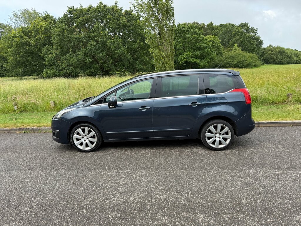 Peugeot 5008 1.6 Bluehdi Allure Euro 6 - 7 Seater Blue #4