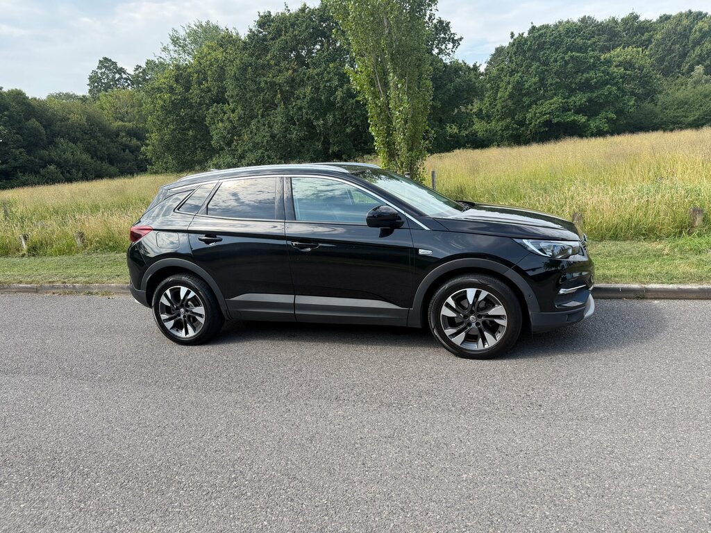 Vauxhall Grandland X 1.5 Turbo D Sport Nav Euro 6 Black