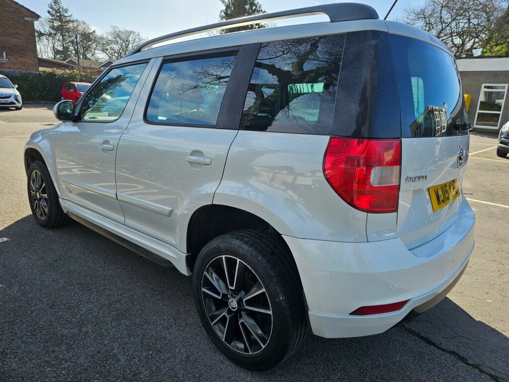 Skoda Yeti Suv 2.0 Tdi Black Edition 2015 WJ15YAE White #4