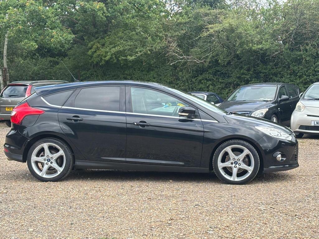 Ford Focus 1.6 Zetec Estate 100 Bhp Black #16