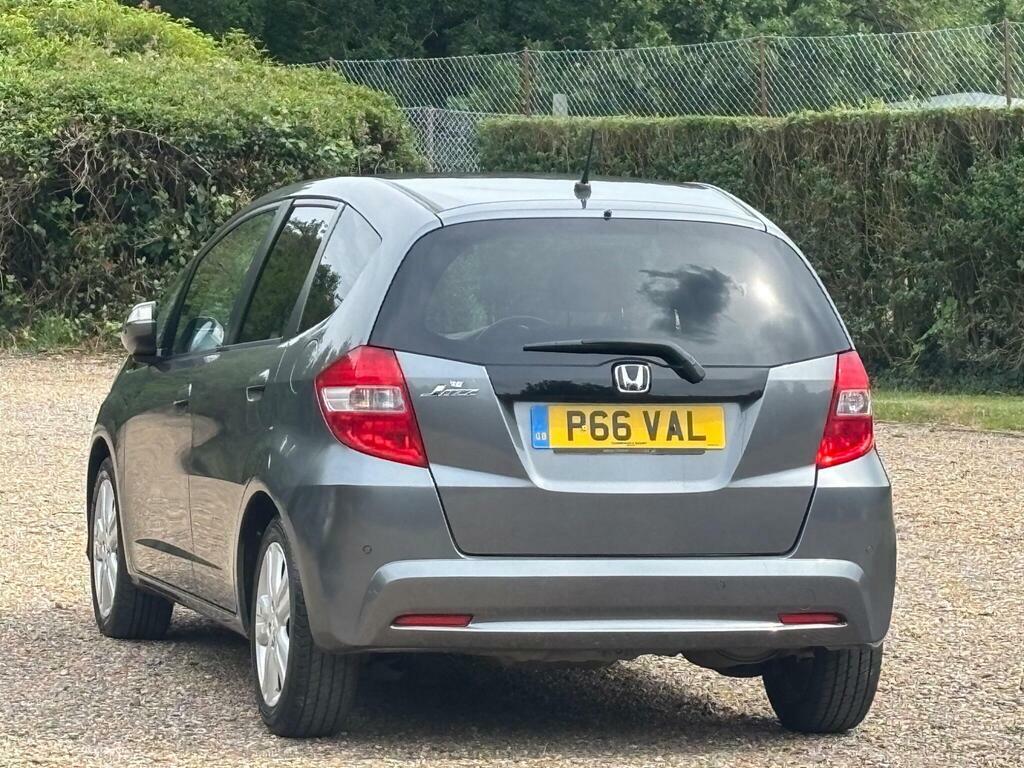 Honda Jazz 1.4 I-vtec Es Plus Cvt Euro 5 Grey #3