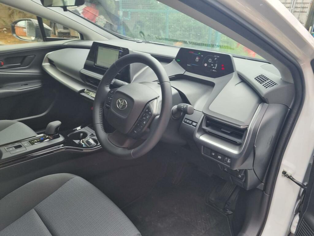 Toyota Prius Excel #11