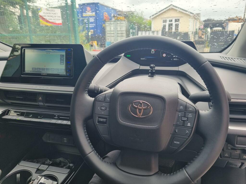 Toyota Prius Excel #37