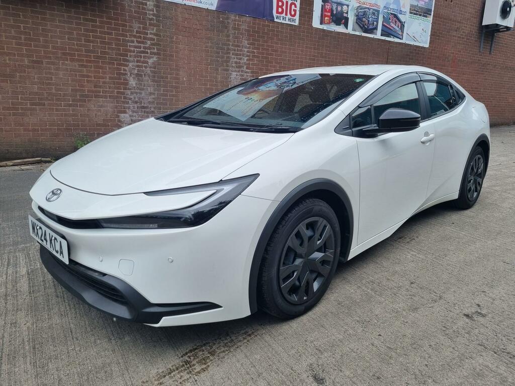 Toyota Prius Design White #4