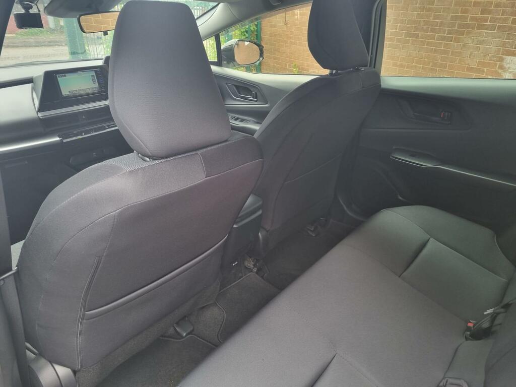 Toyota Prius Excel #21