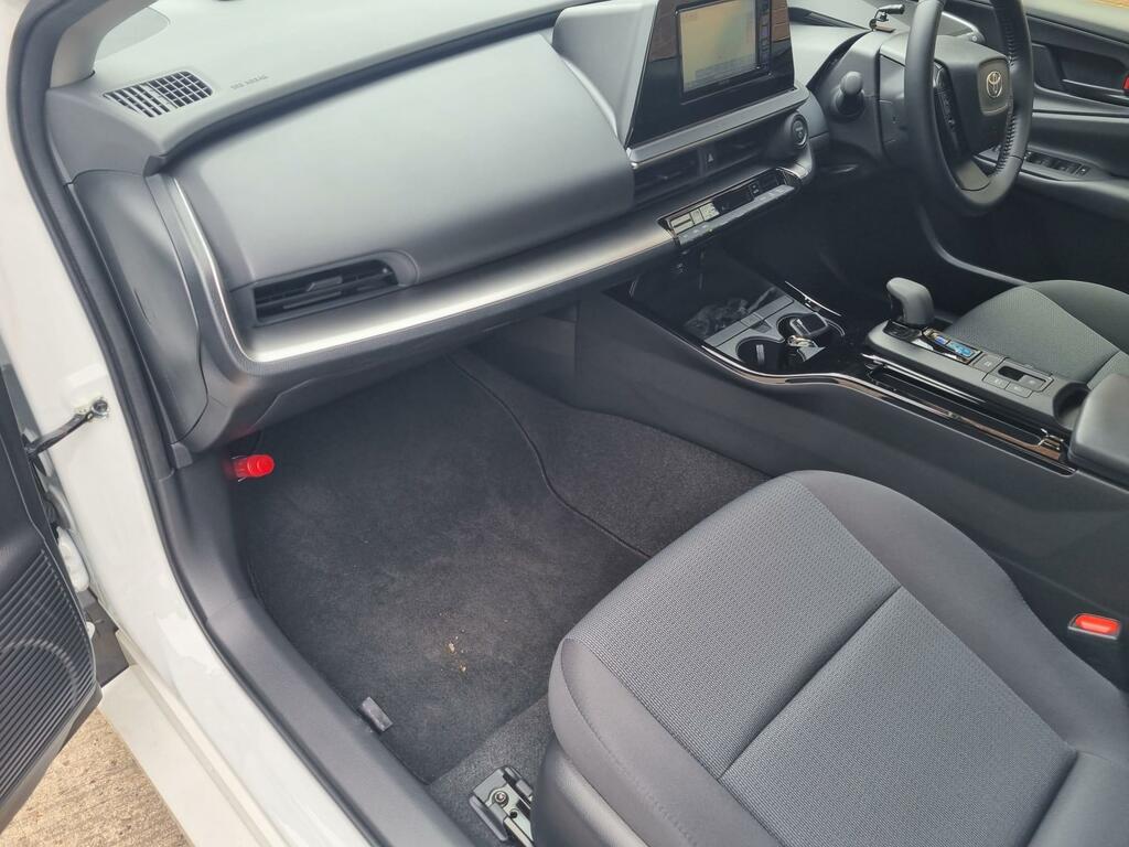 Toyota Prius Excel #38