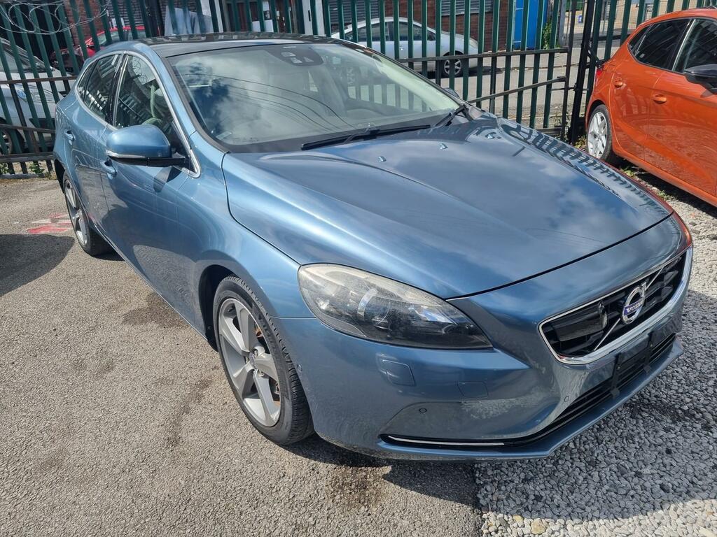 Volvo V40 Se Lux Nav Blue #2