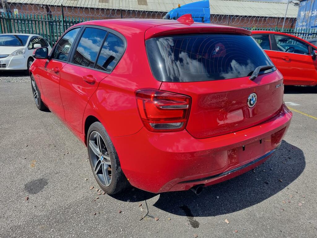 BMW 1 Series Se Red #5