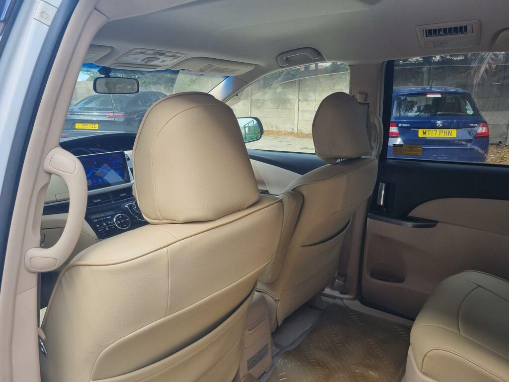 Toyota Estima Mpv Grey #22