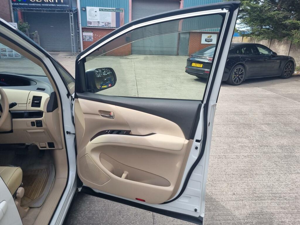 Toyota Estima Mpv Grey #31