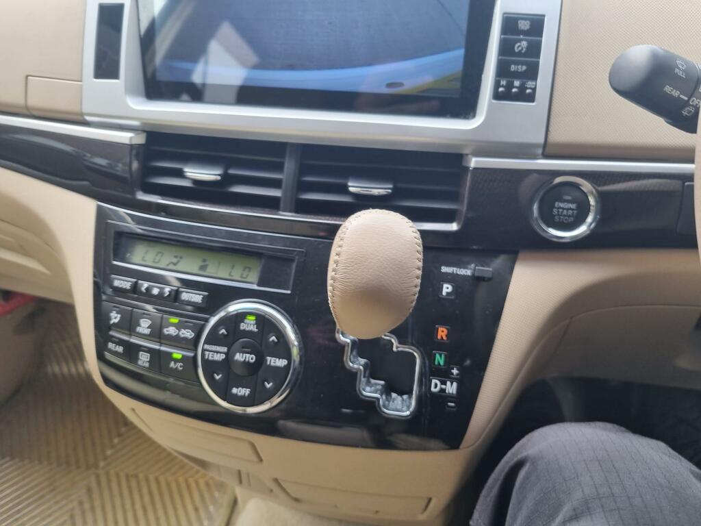 Toyota Estima Mpv Grey #34