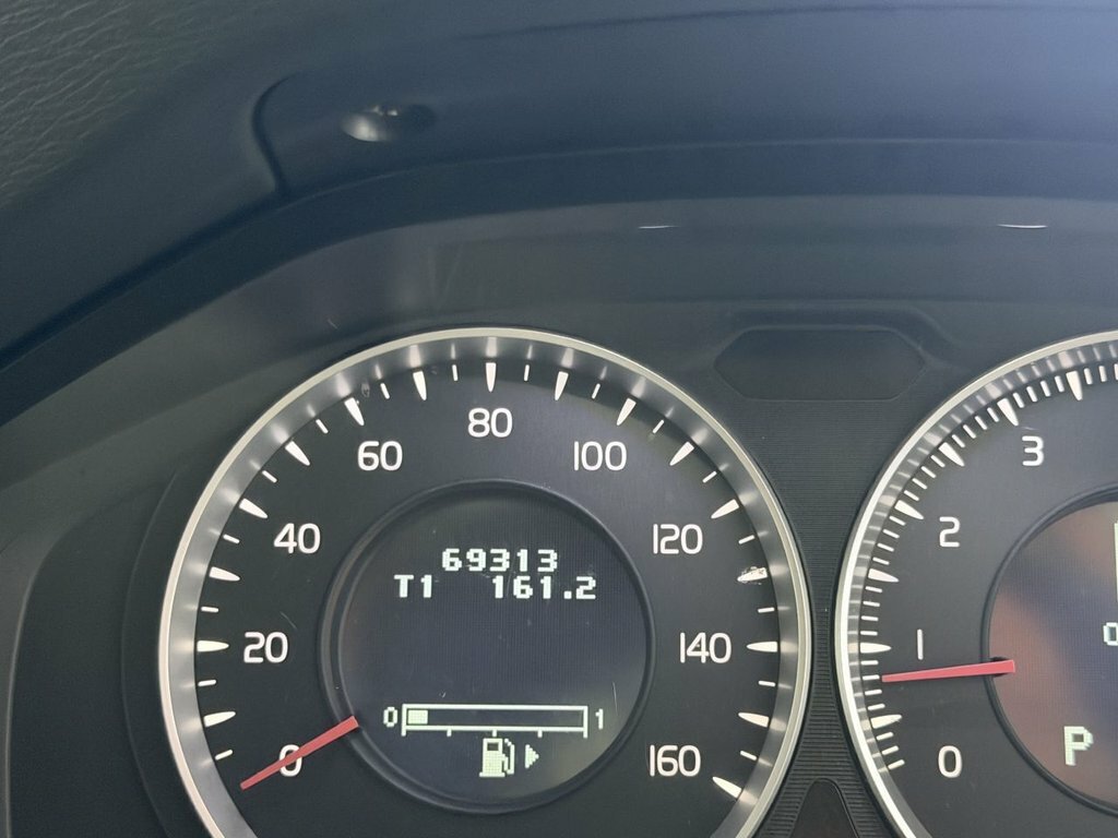 Volvo V60 Se Silver #22
