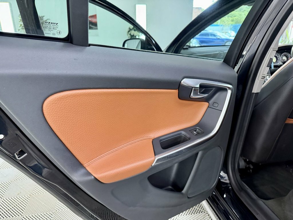 Volvo V60 Se Silver #15