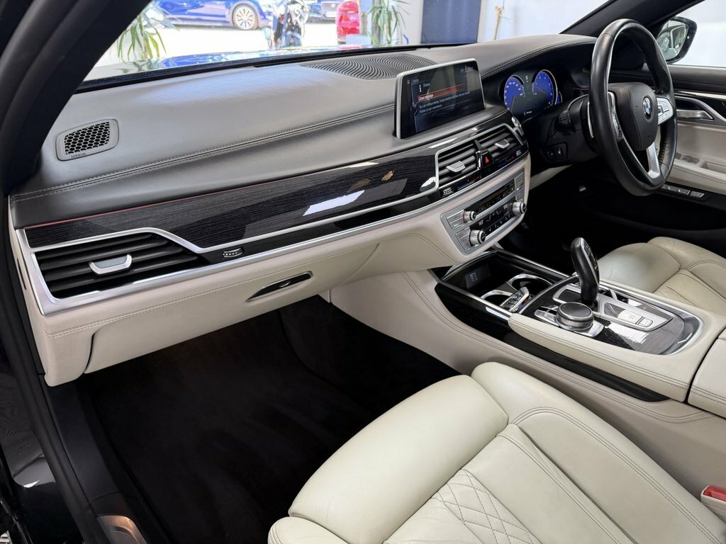 BMW 7 Series Grey #30