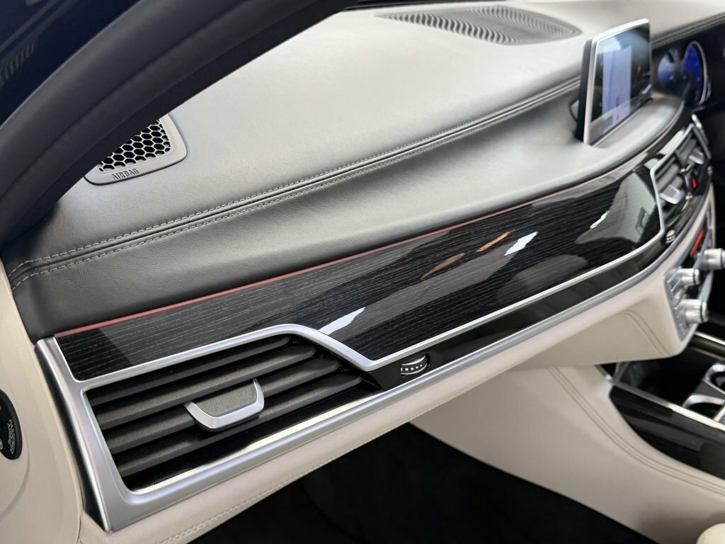 BMW 7 Series Grey #34