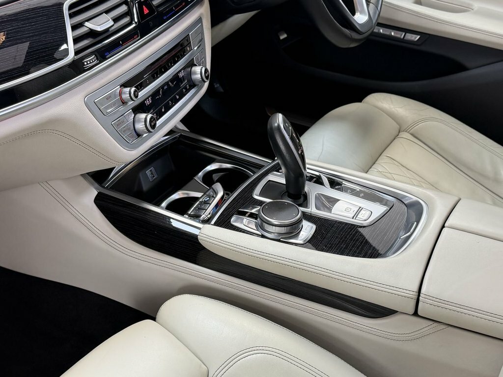 BMW 7 Series Grey #31