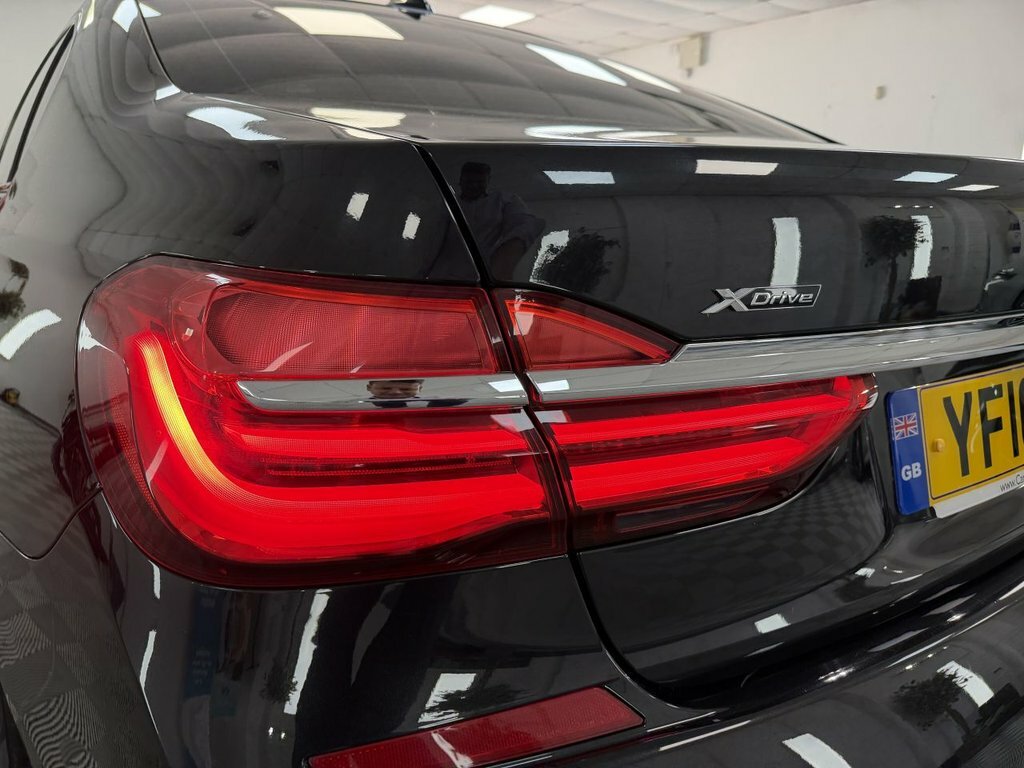 BMW 7 Series Grey #17