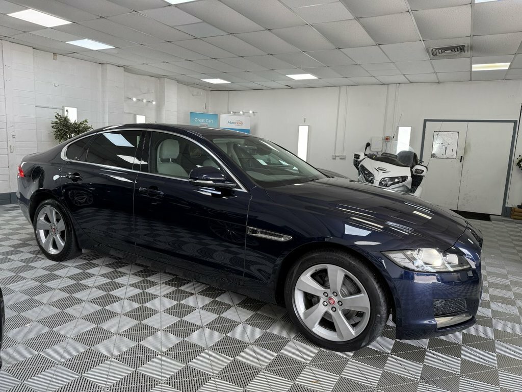 Jaguar XF R-dynamic Se Grey #12