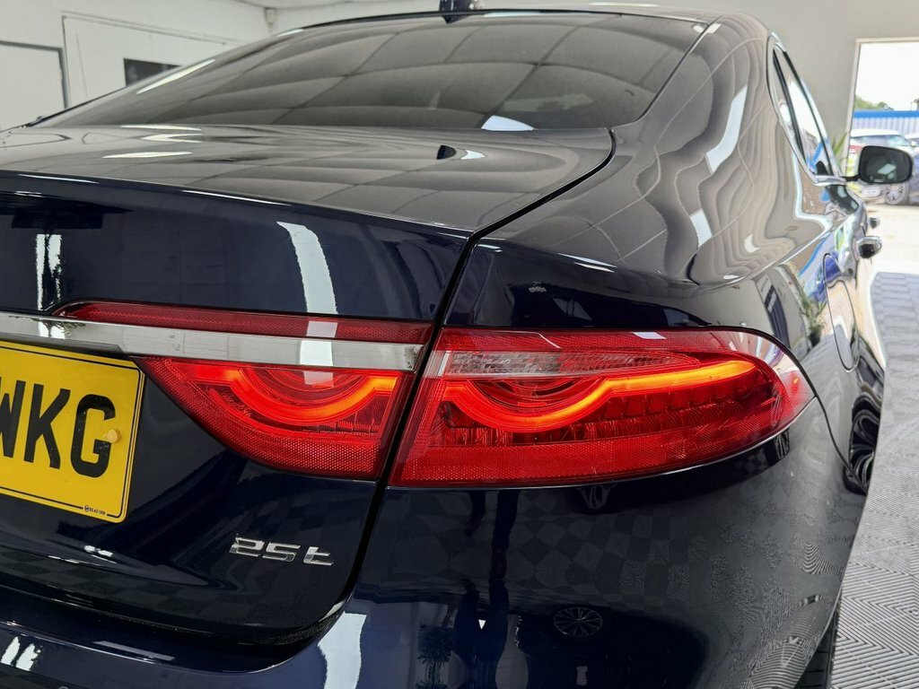 Jaguar XF R-dynamic Se Grey #11
