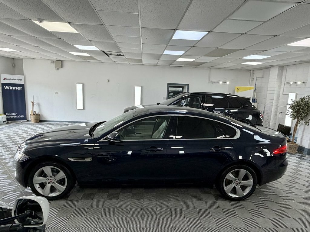 Jaguar XF R-dynamic Se Grey #7