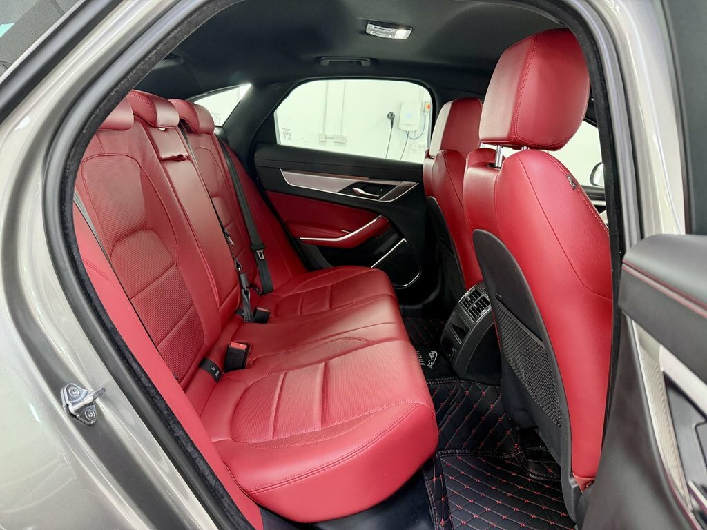 Jaguar XF R-dynamic Se Silver #19
