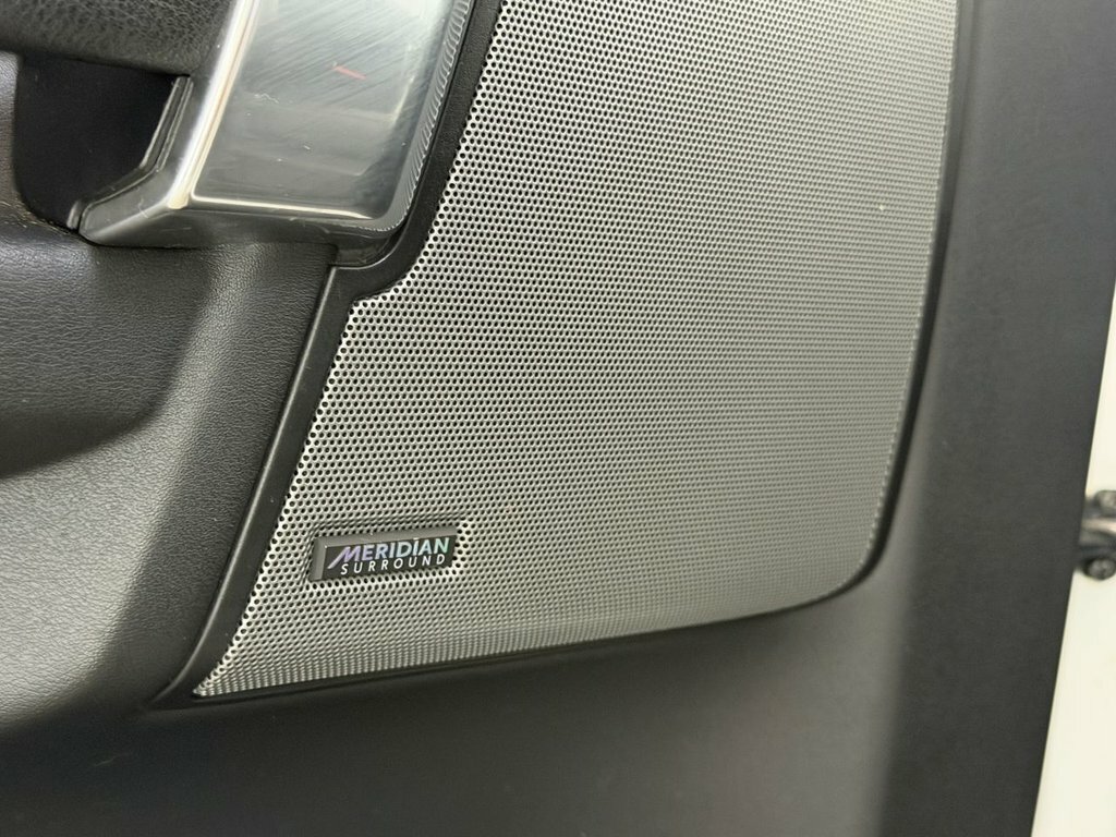 Land Rover Discovery 4 Graphite Black #31