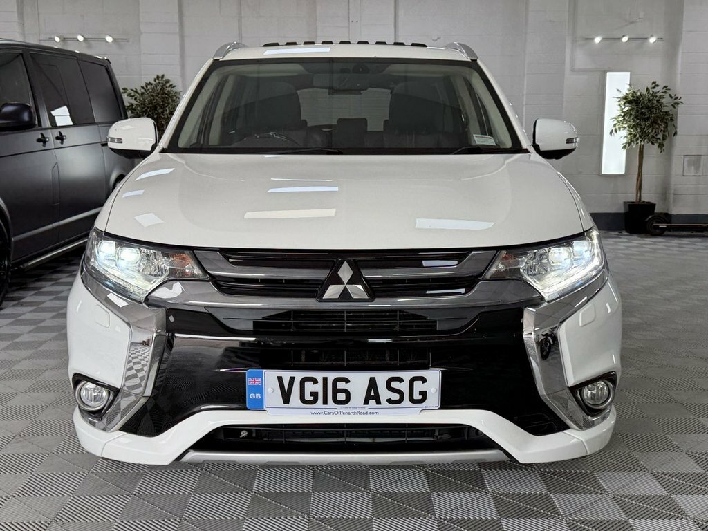 Mitsubishi Outlander 2016 2.0H 12Kwh Gx4h Suv Plug-in Hybrid White #4