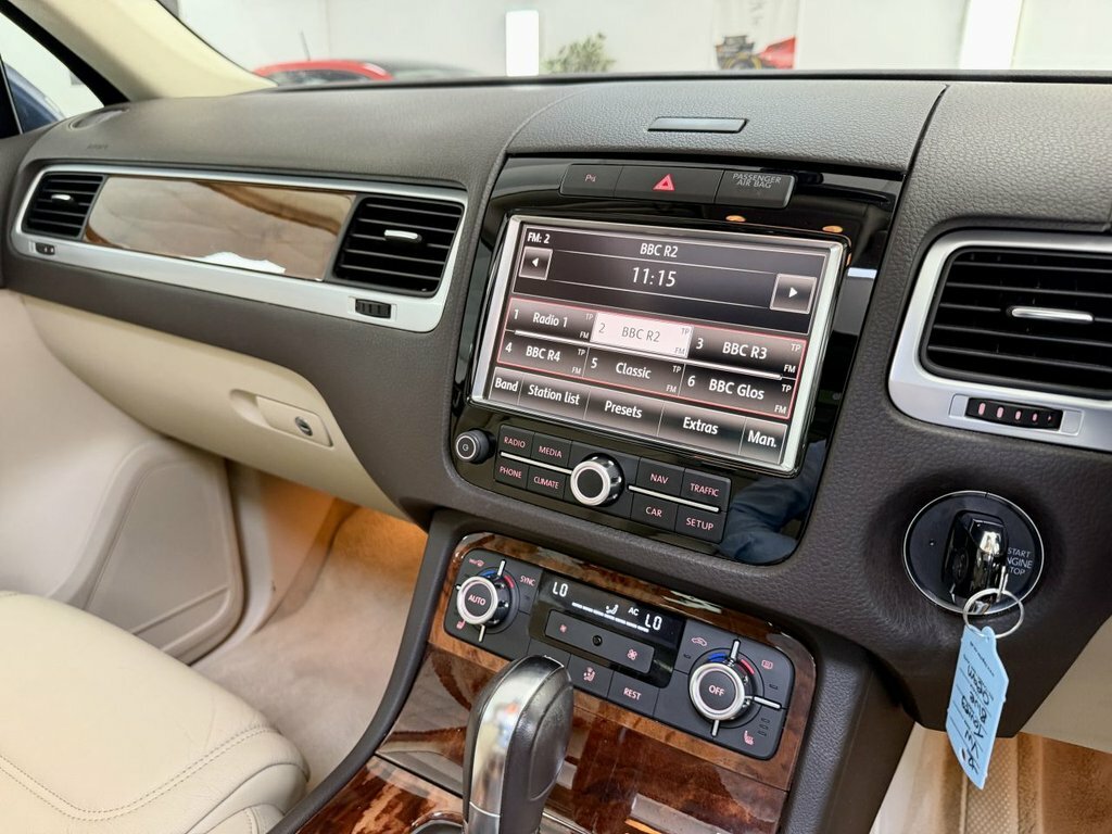 Volkswagen Touareg 3.0 Tdi V6 Bluemotion Tech Se Suv Black #29