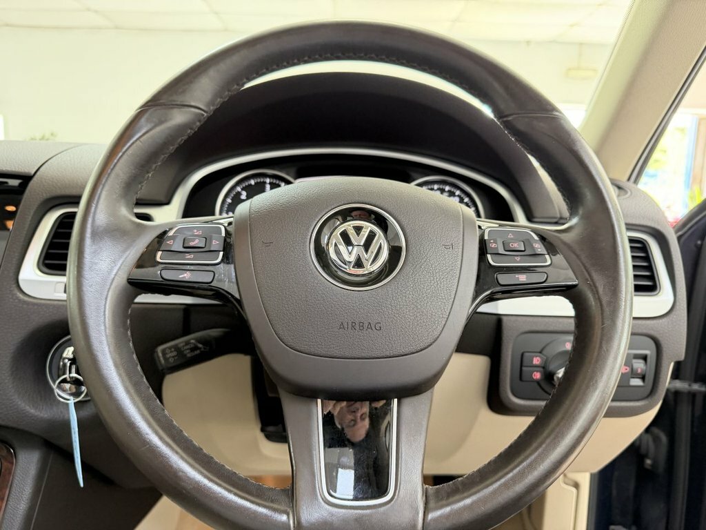 Volkswagen Touareg 3.0 Tdi V6 Bluemotion Tech Se Suv Black #31