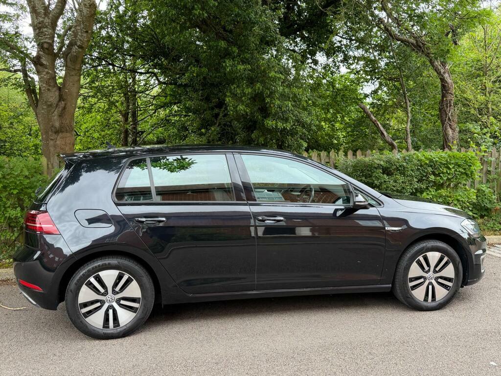 Volkswagen e-Golf Auto Black #3