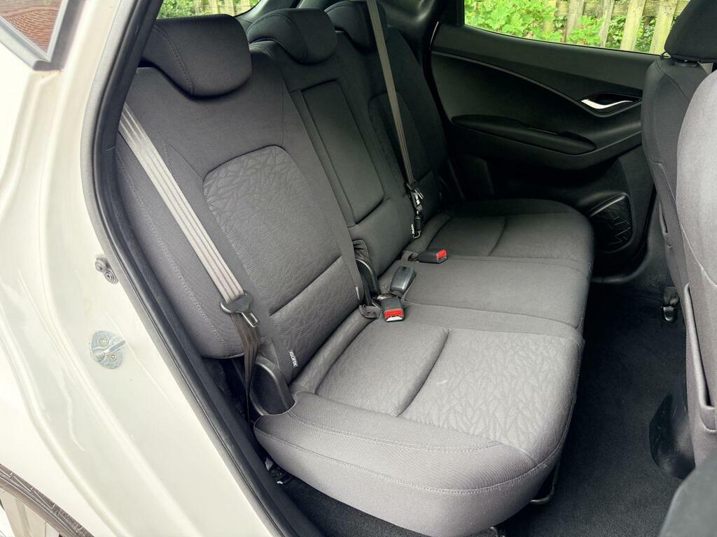 Hyundai Ix20 1.6 Crdi Blue Drive White #26