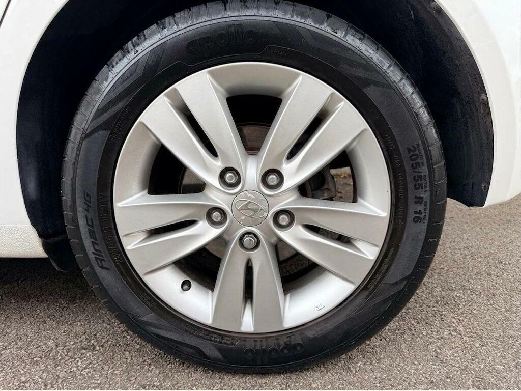 Hyundai Ix20 1.6 Crdi Blue Drive White #13