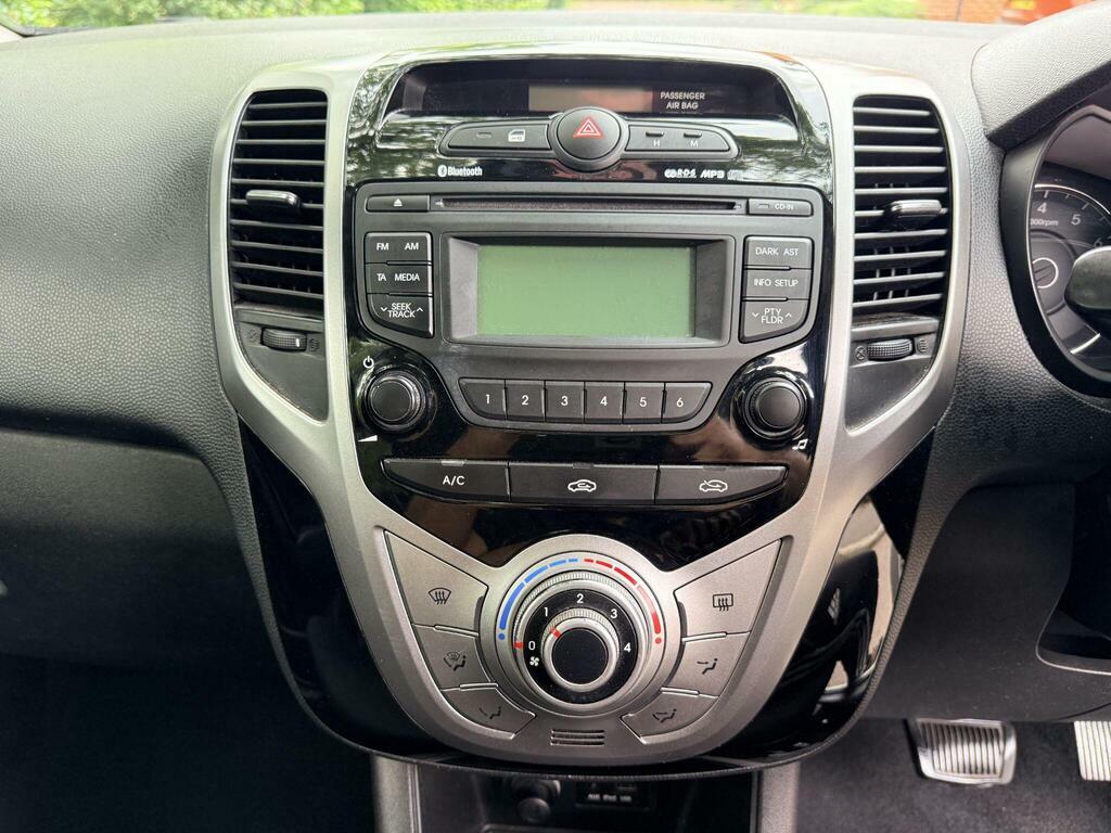 Hyundai Ix20 1.6 Crdi Blue Drive White #34