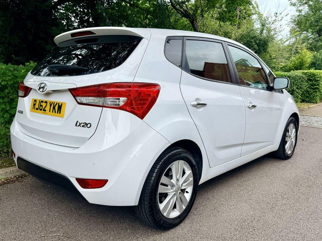 Hyundai Ix20 1.6 Style Euro 5 White #4