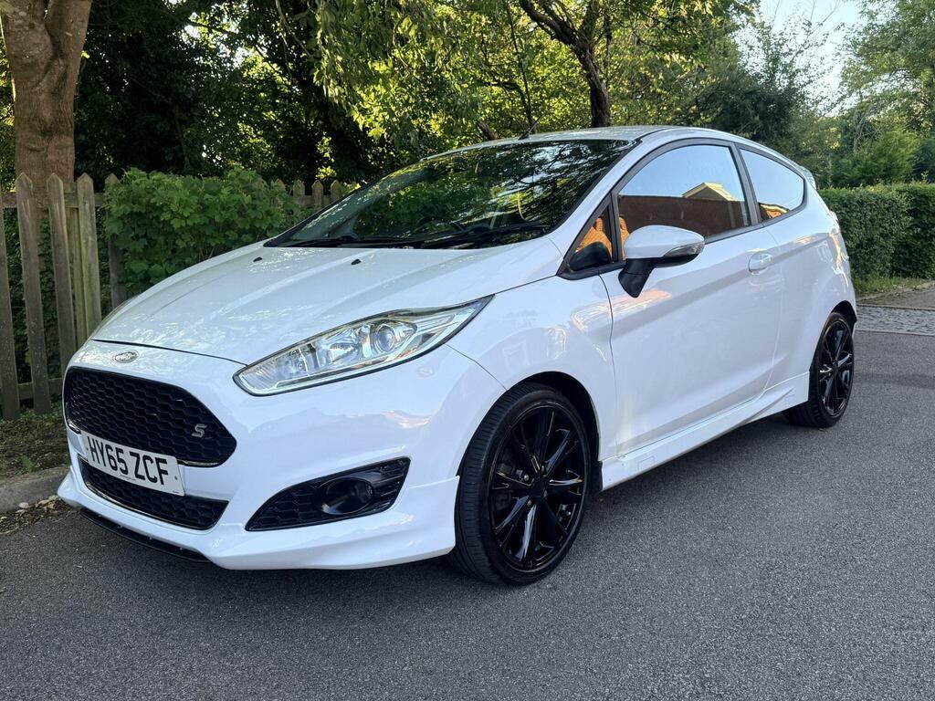 Ford Fiesta Hatchback Orange #9