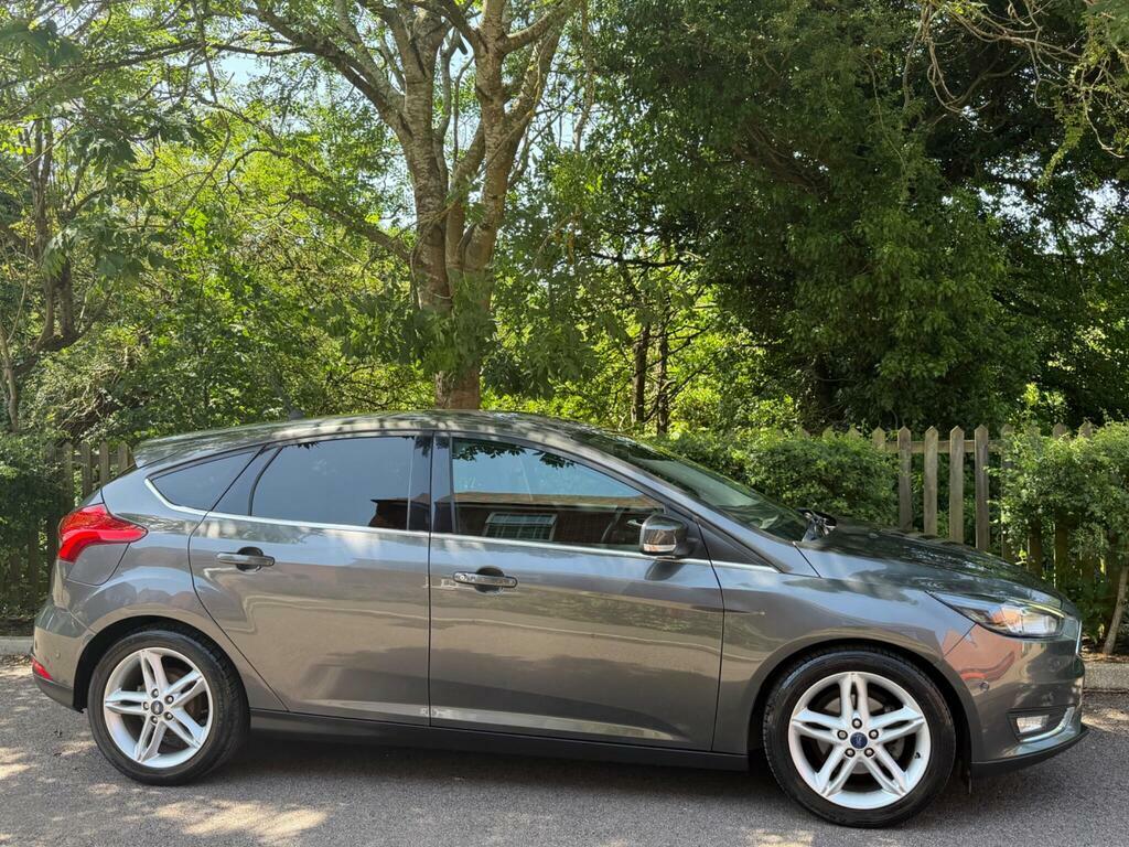 Ford Focus 1.0T Ecoboost Titanium Euro 6 S S Grey