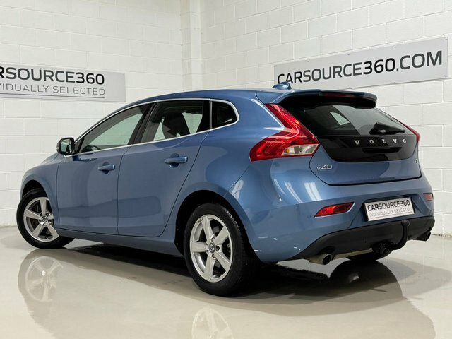 Volvo V40 2016 1.5 T3 Se Nav Hatchback Euro Blue #3