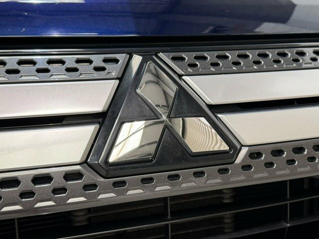 Mitsubishi Outlander 2.4 Outlander Design Phev Cvt 4Wd Black #11
