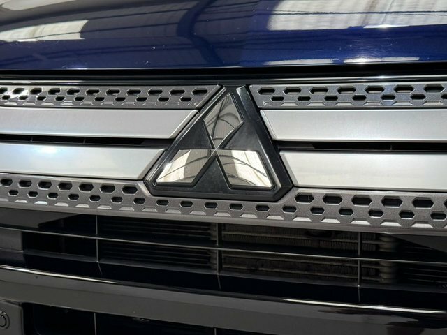 Mitsubishi Outlander 2.4 Outlander Design Phev Cvt 4Wd Black #17