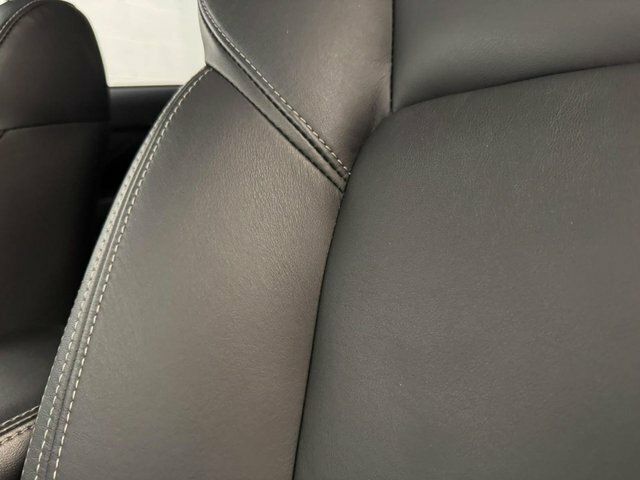 Mitsubishi Outlander 2.4 Outlander Design Phev Cvt 4Wd Black #91
