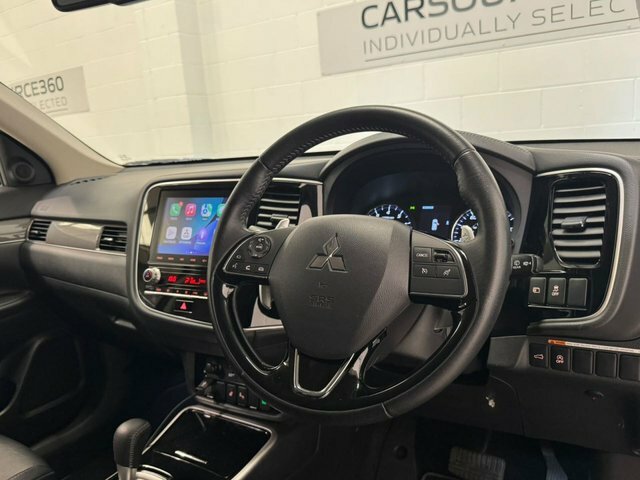 Mitsubishi Outlander 2.4 Outlander Design Phev Cvt 4Wd Black #55